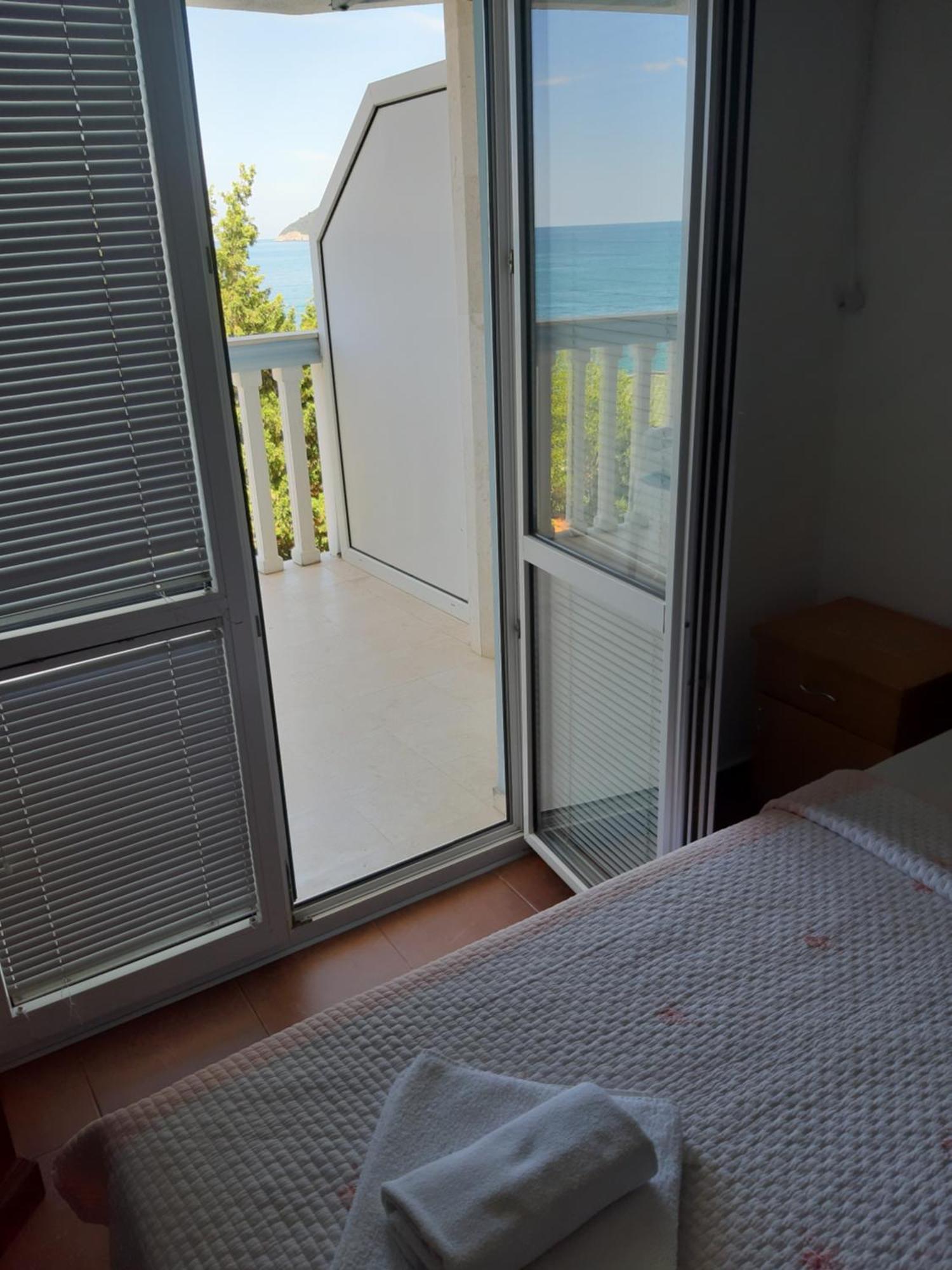 Guest House Perovic Sutomore Zimmer foto